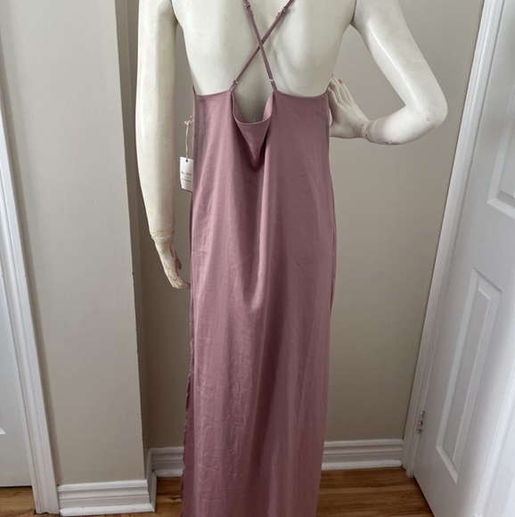 Forever21 Contemporary Dress - Picture 2 of 8